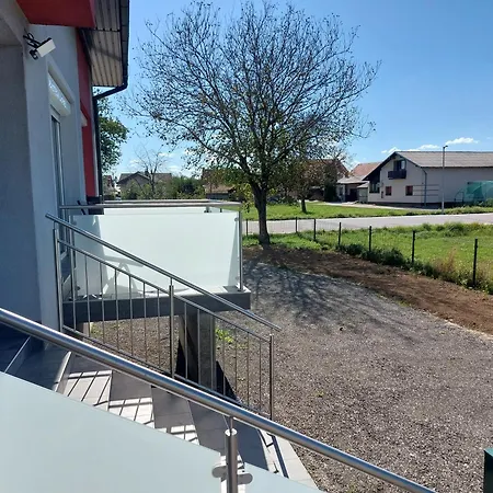 3 Jablane Apartmaji