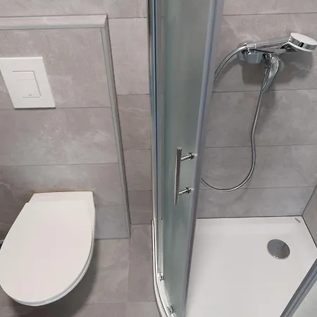 3 Jablane Apartmaji *