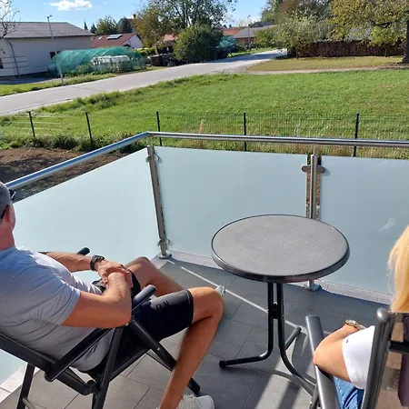3 Jablane Apartmaji