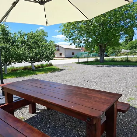 3 Jablane Apartmaji * Beltinci