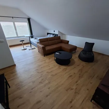 3 Jablane Apartmaji Apartment Beltinci