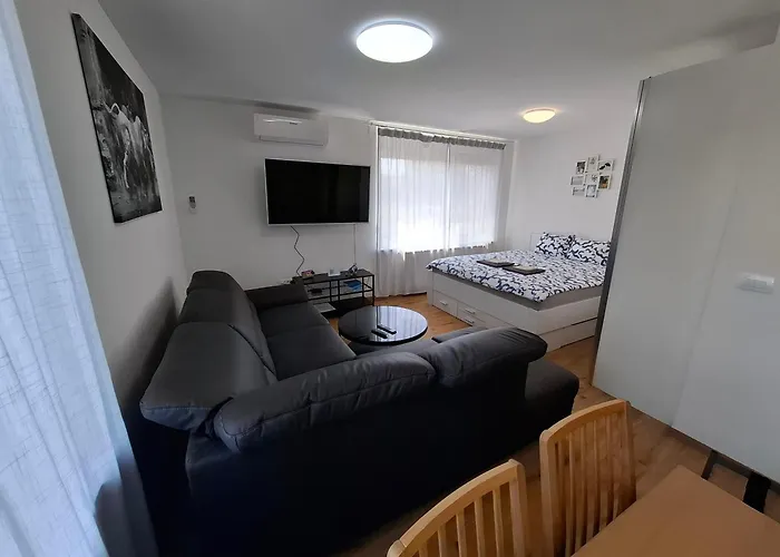 3 Jablane Apartmaji * Beltinci