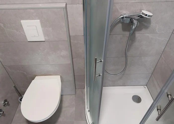 3 Jablane Apartmaji *